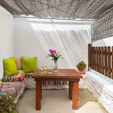 Apartament Elpis *